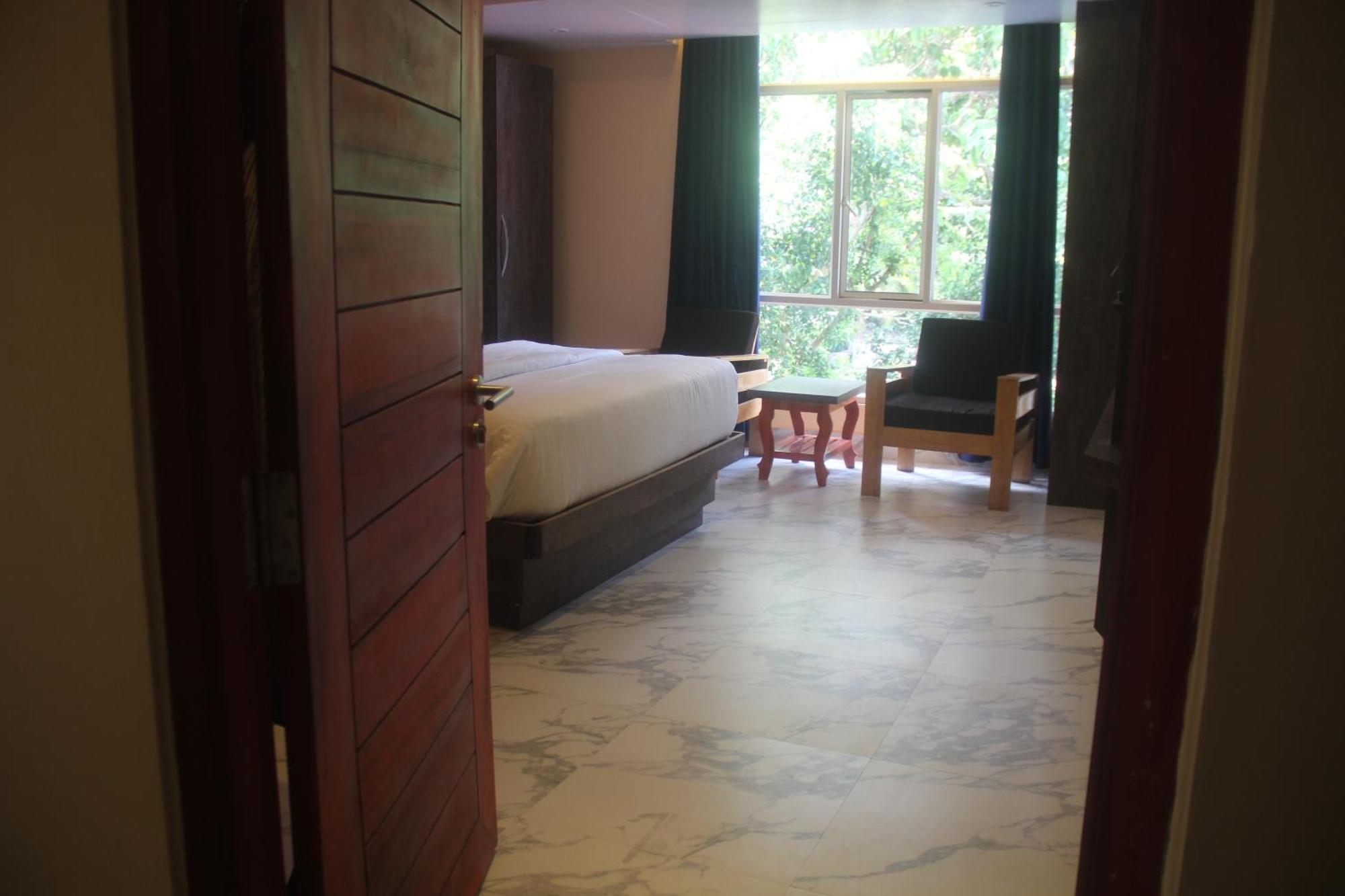 Hotel Serene Palace Port Blair Kültér fotó