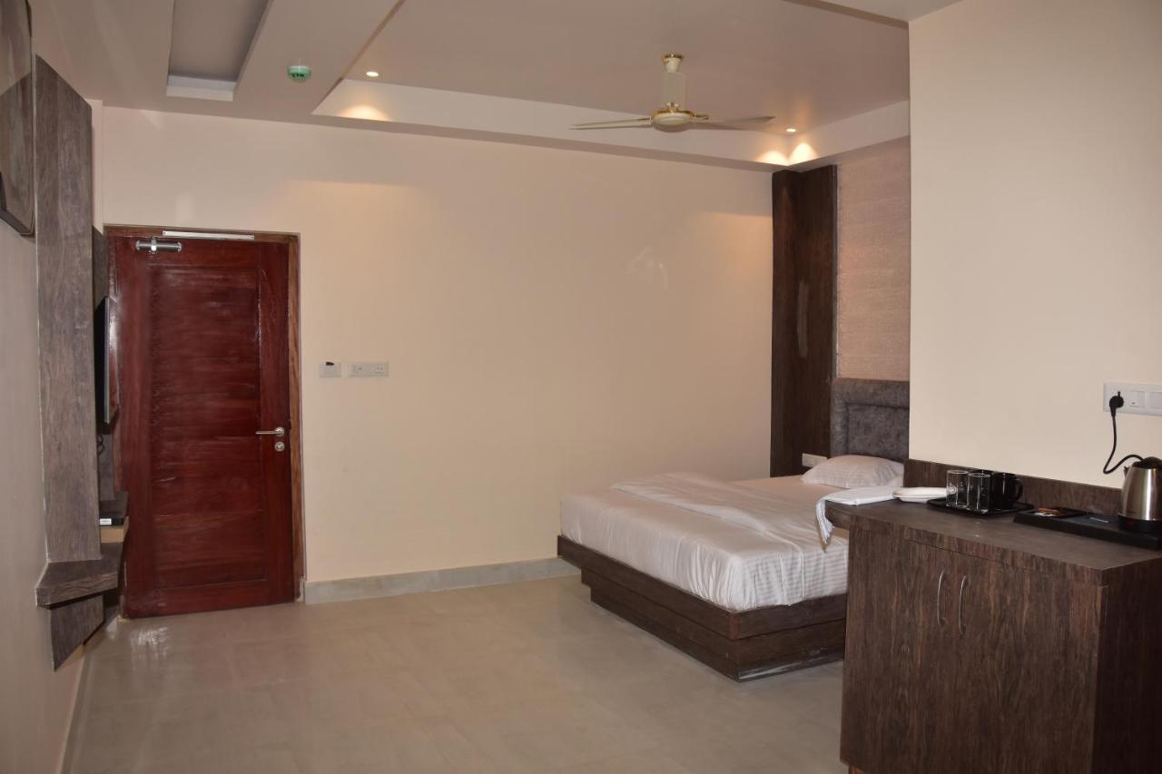 Hotel Serene Palace Port Blair Kültér fotó