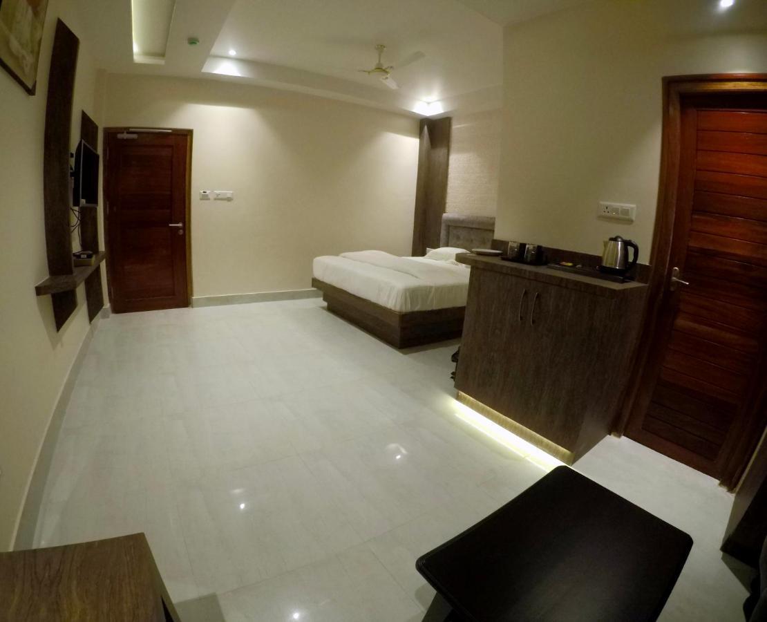 Hotel Serene Palace Port Blair Kültér fotó