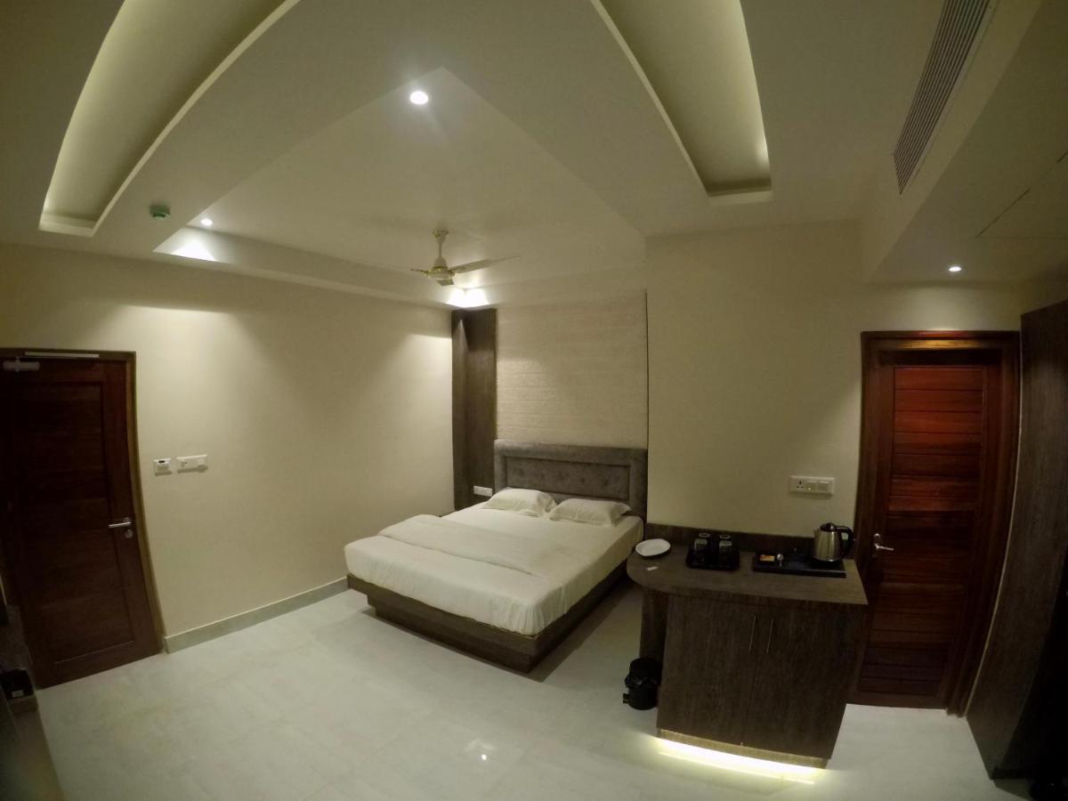 Hotel Serene Palace Port Blair Kültér fotó